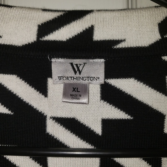 Ladies sweater/jacket - Picture 4 of 4